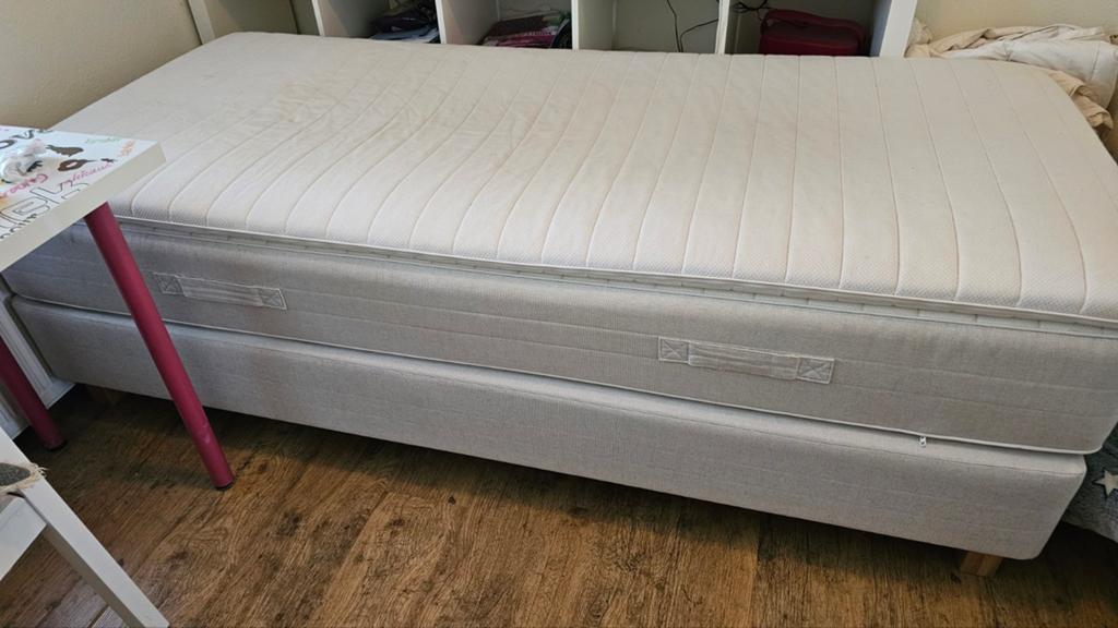 Ikea boxspring 90x200 cm met matras - IKEA Sultan en topper, Ophalen, Gebruikt, 90 cm, Eenpersoons