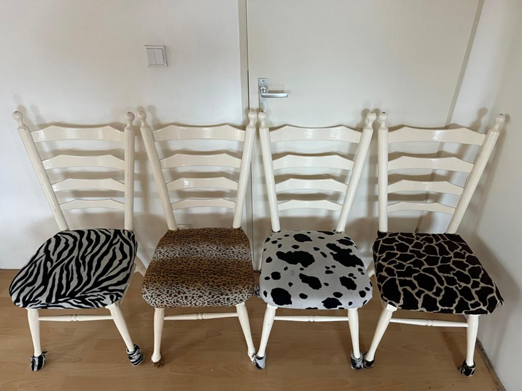 Set van 4 stoelen met dierenprint bekleding, Ophalen