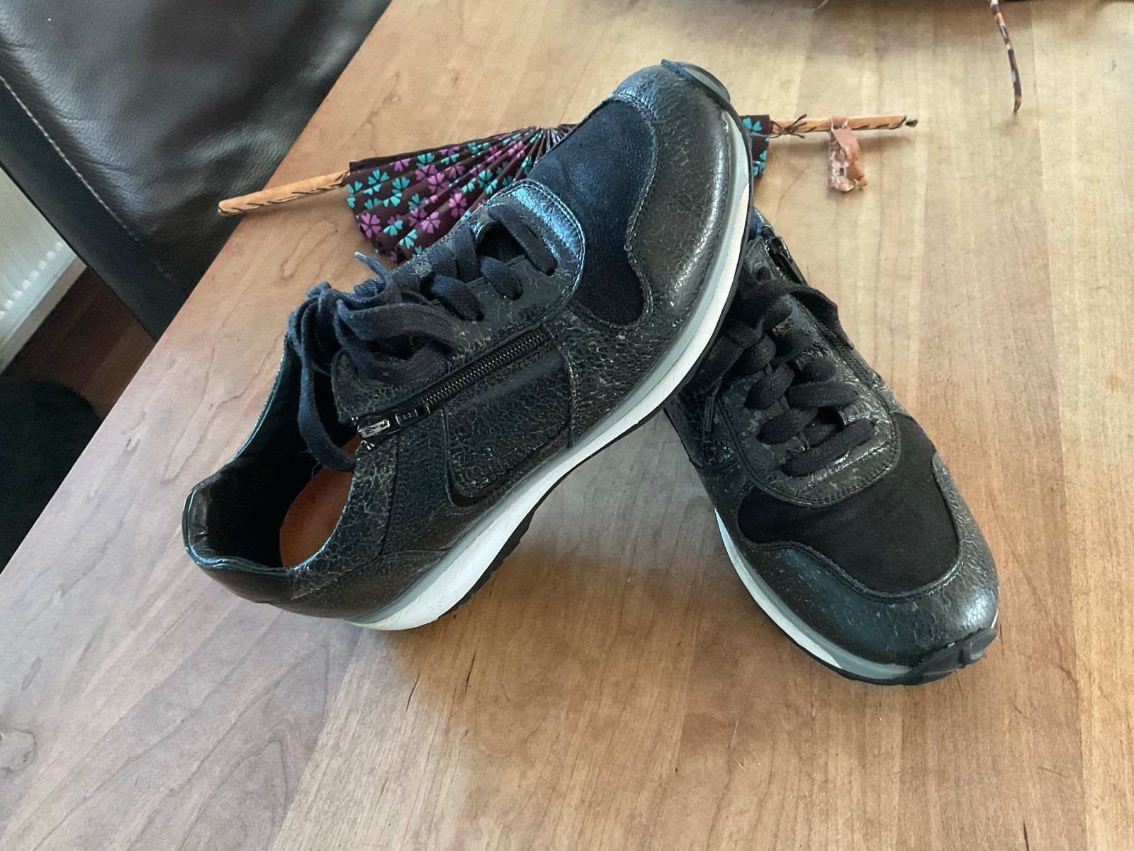 X Sensible strechwalker zgan. maat 39, Ophalen of Verzenden, Zo goed als nieuw, Zwart, Sneakers of Gympen