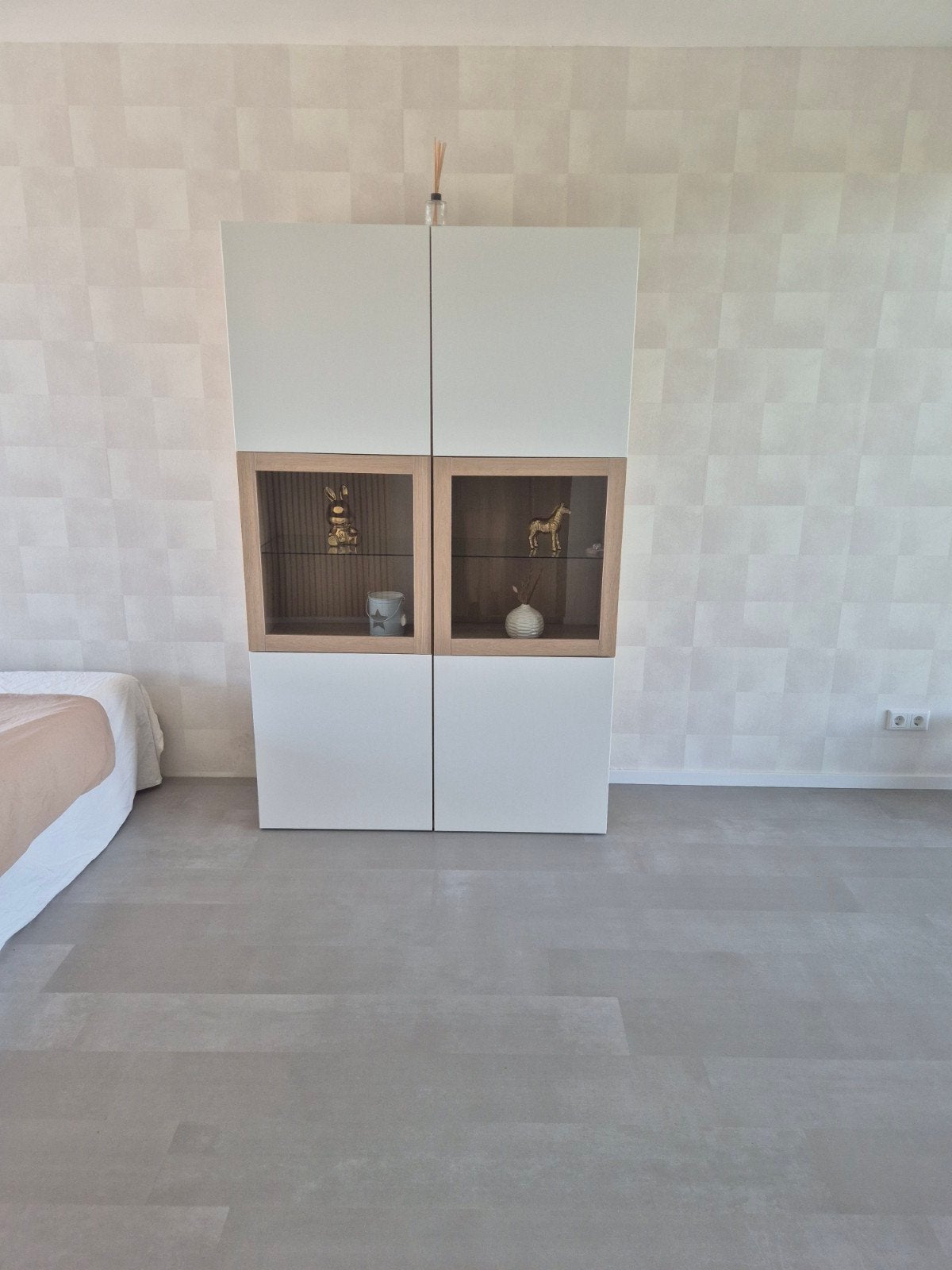 IKEA Besta kast - zgan - ophalen 6 aug, Ophalen, Met deur(en), 50 tot 100 cm, Zo goed als nieuw