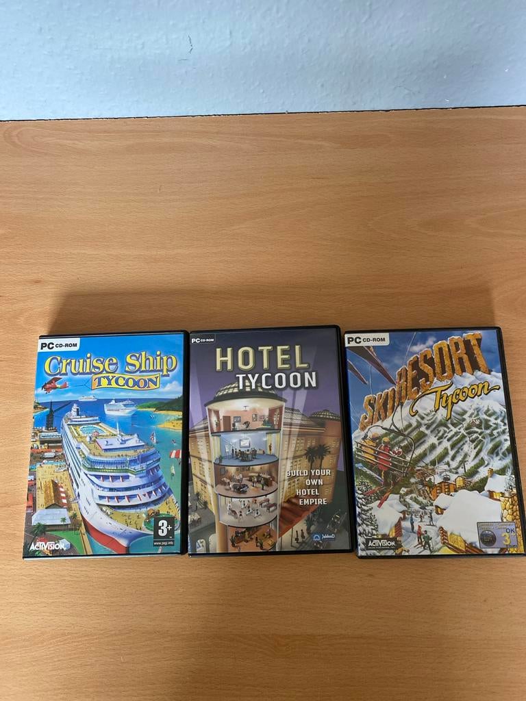 Tycoon DVD 3 stuks: Cruise Ship, Hotel & Ski Resort, Gebruikt, 1 speler, Ophalen of Verzenden, Vanaf 3 jaar