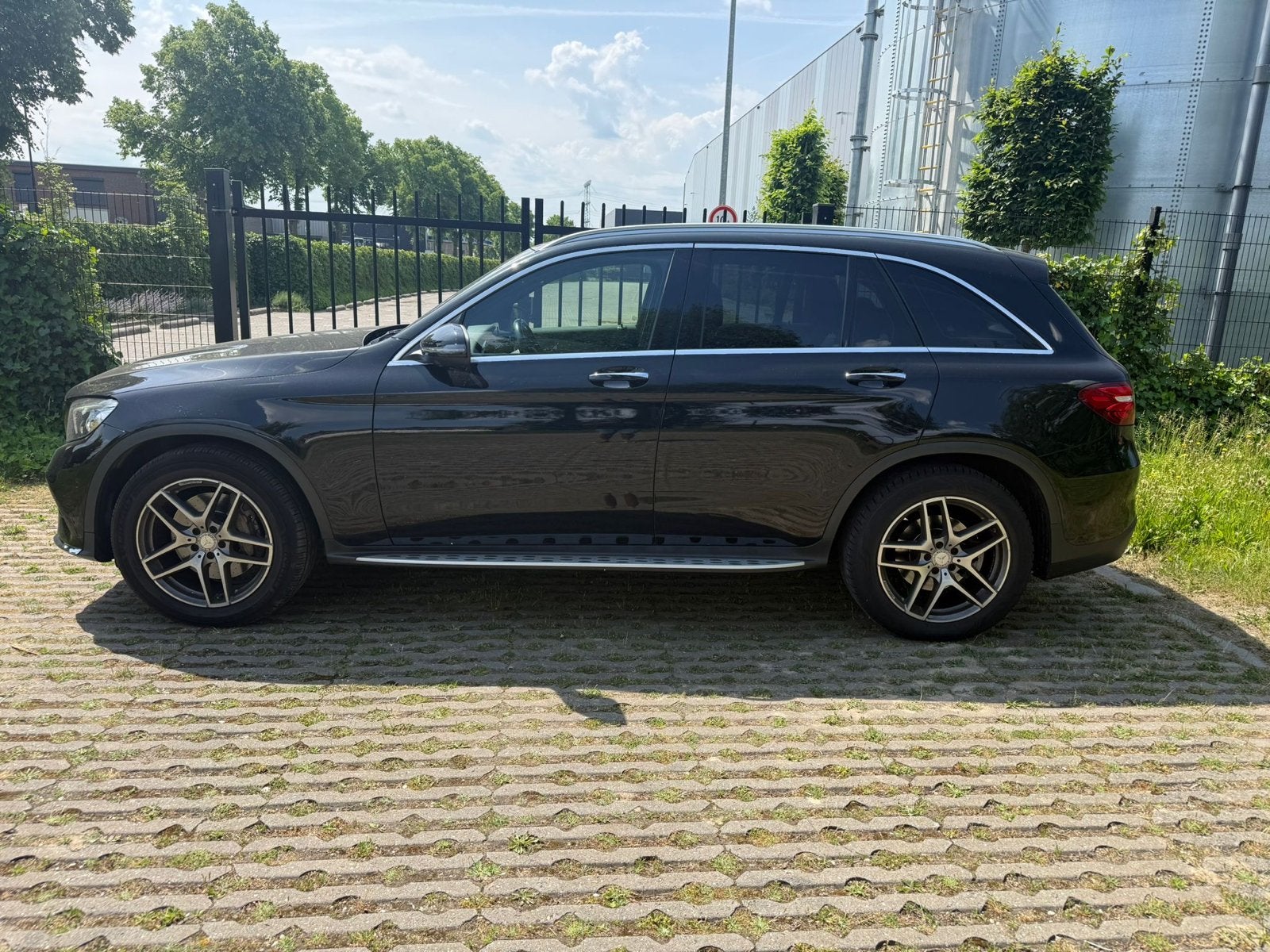 Mercedes-Benz GLC 2.0 Glc250d 4MATIC AUT 2016 Zwart, Auto's, Mercedes-Benz, Automaat, 2500 kg, Zwart, GLC