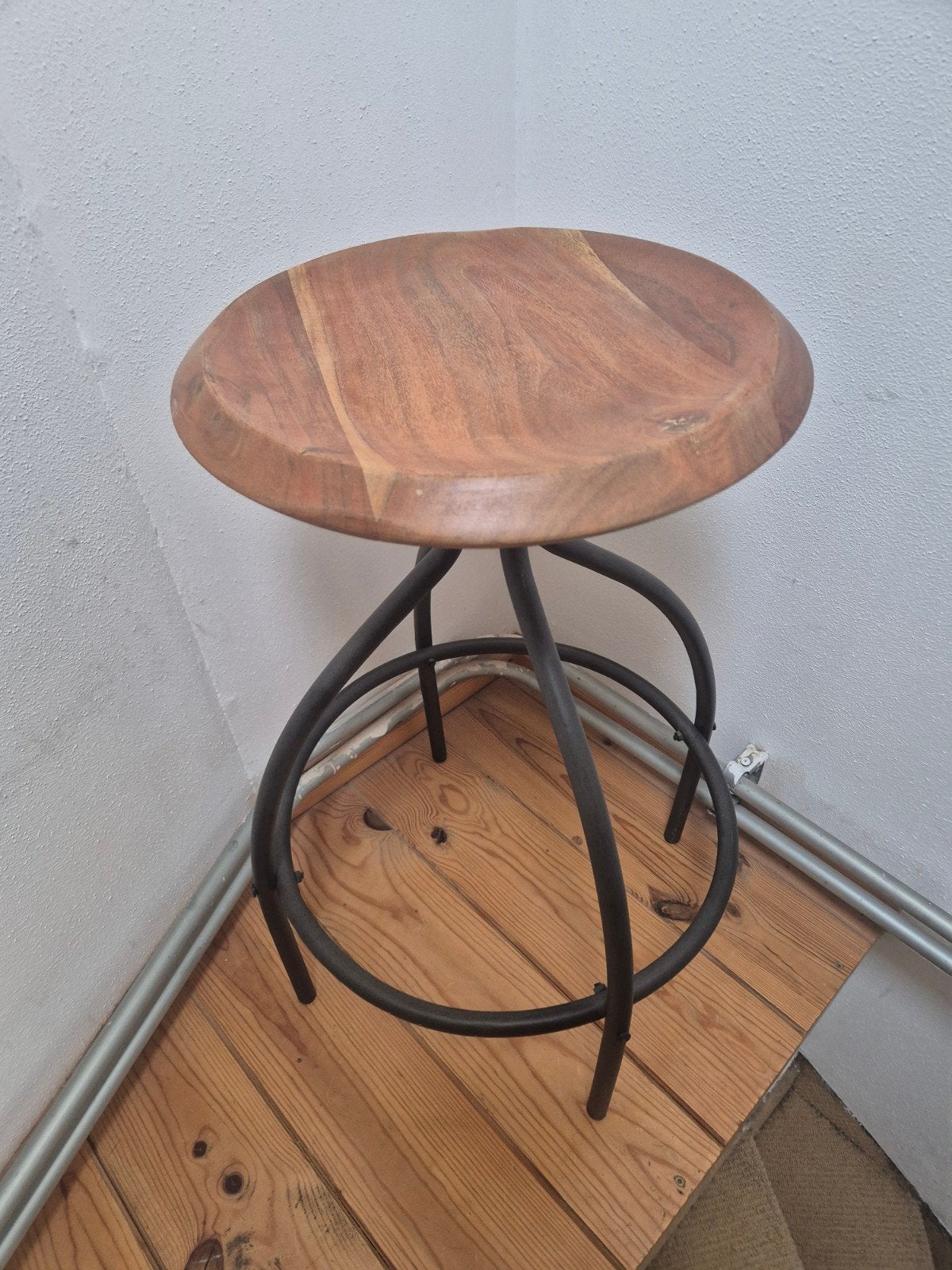 Mooie houten kruk, goede staat, 1 kruk, Ophalen, Zo goed als nieuw, 60 tot 90 cm