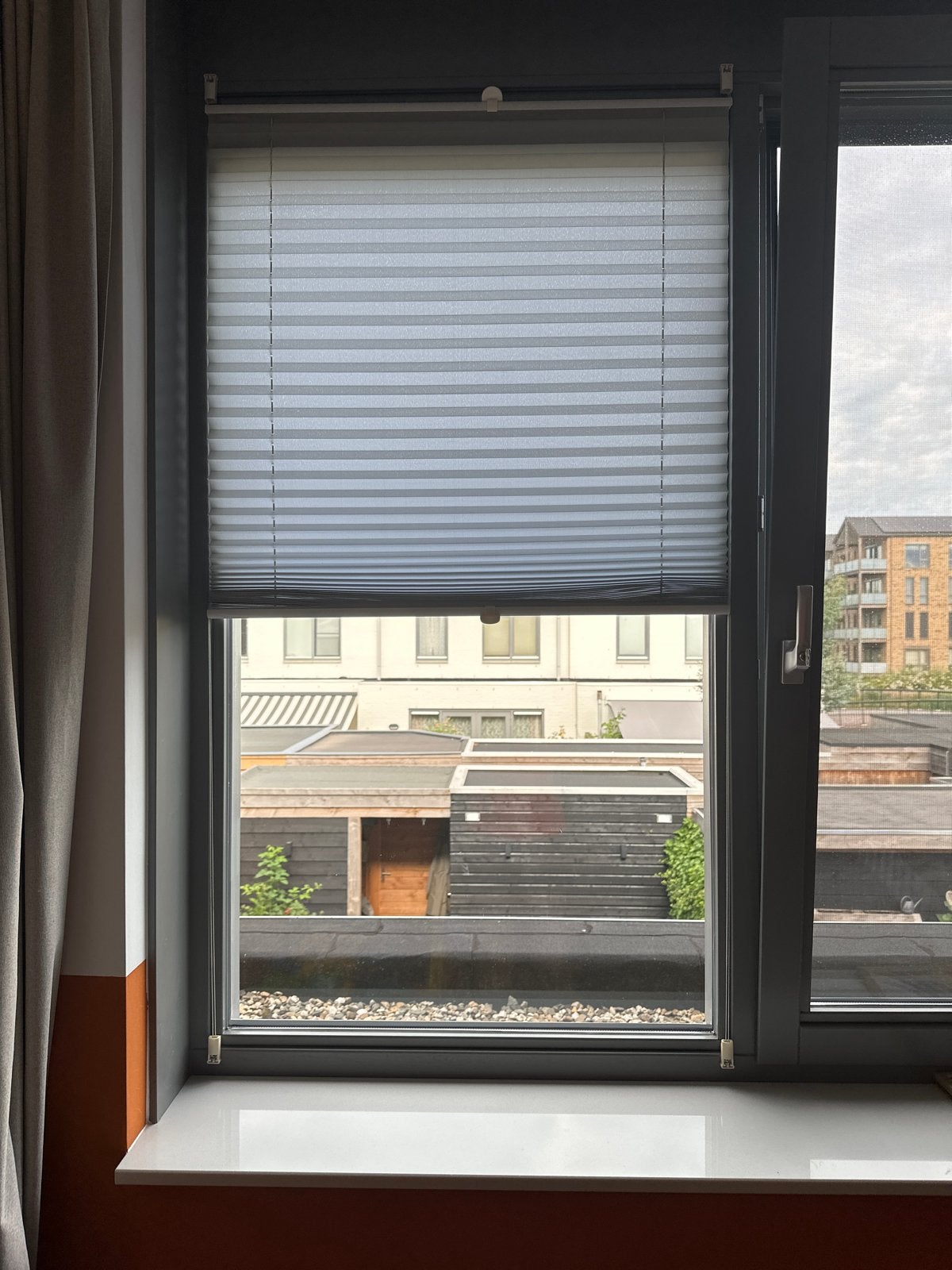 Plisségordijn zonder boren - Grijs/Wit - topdown bottom up, Huis en Inrichting, Stoffering | Gordijnen en Lamellen, Ophalen, Grijs