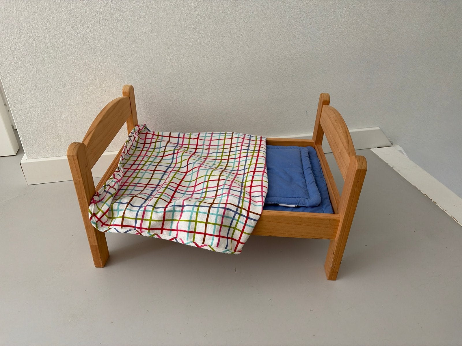 IKEA Duktig Poppenbedje met beddengoed, Kinderen en Baby's, Speelgoed | Poppen, Ophalen, Zo goed als nieuw, Overige typen