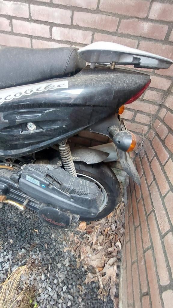 SPX Motor Scooter 125cc 4 Takt - Achterband lek, Ophalen