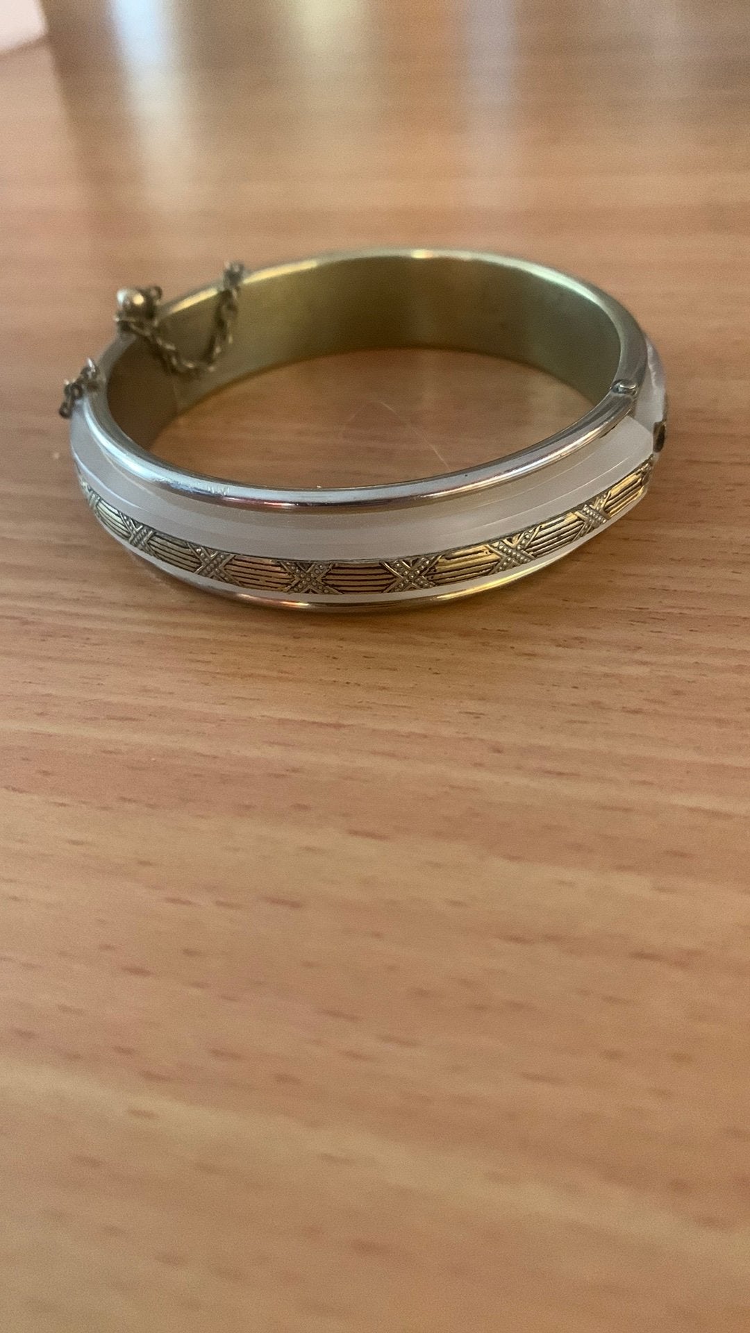 Oude armband. Heel stevig., Sieraden, Tassen en Uiterlijk, Armbanden, Ophalen of Verzenden, Zo goed als nieuw, Zilver, Overige materialen