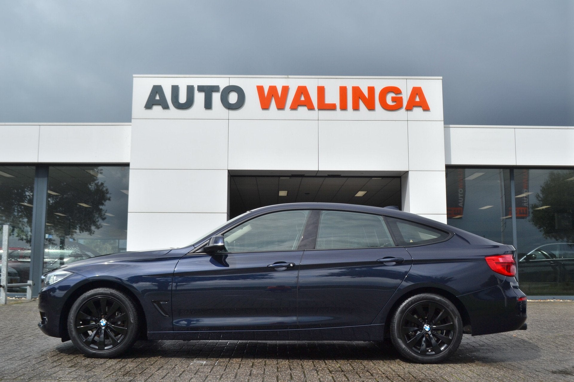BMW 3-serie Gran Turismo Sportline | Leer | Trekhaak af Fabr, Automaat, 1998 cc, Achterwielaandrijving, Gebruikt