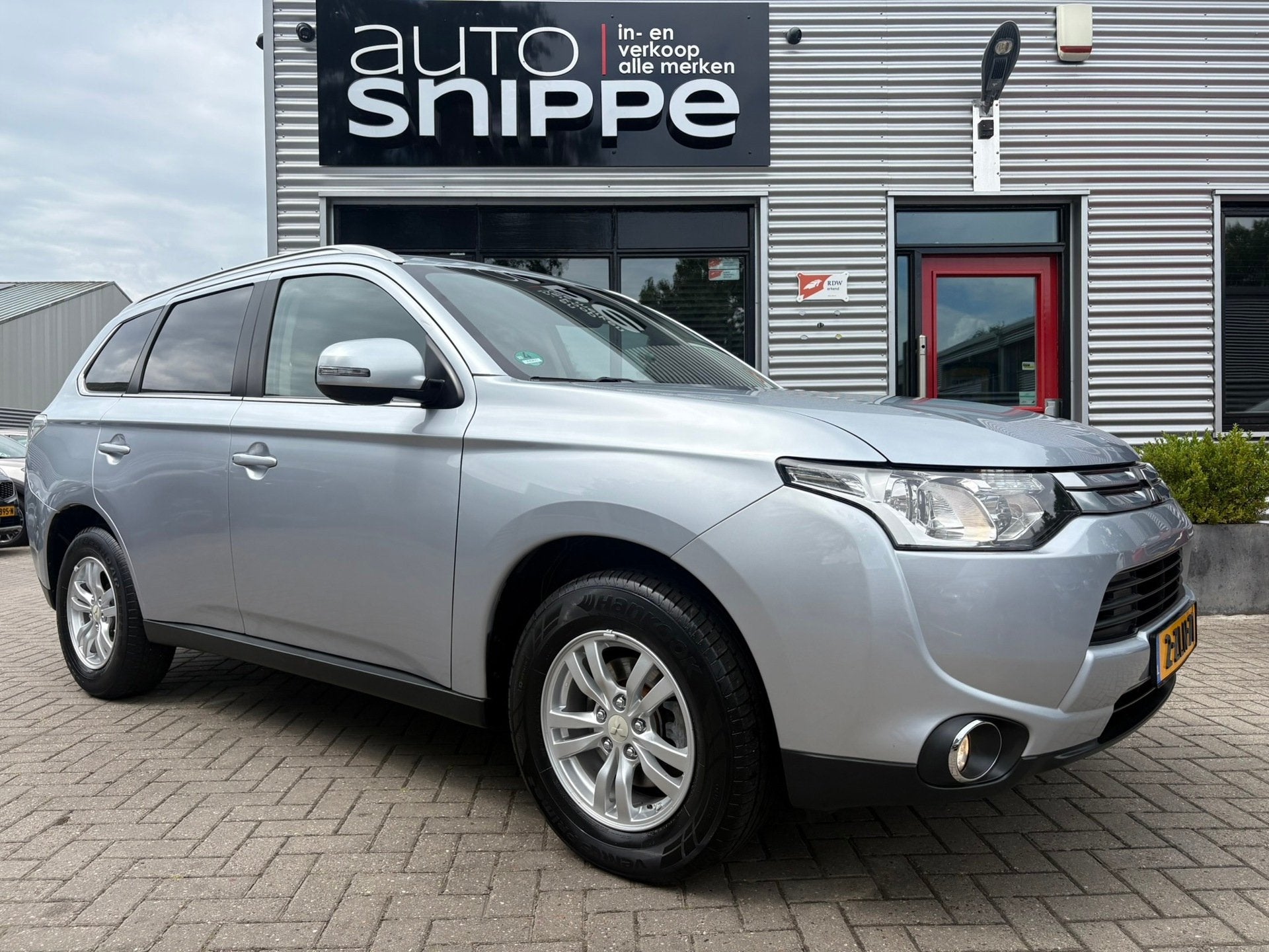 Mitsubishi Outlander 2.0 Business Edition -7 PERSOONS!-AUTOM, Auto's, Zwart, 4 cilinders, 150 pk, Start-stop-systeem