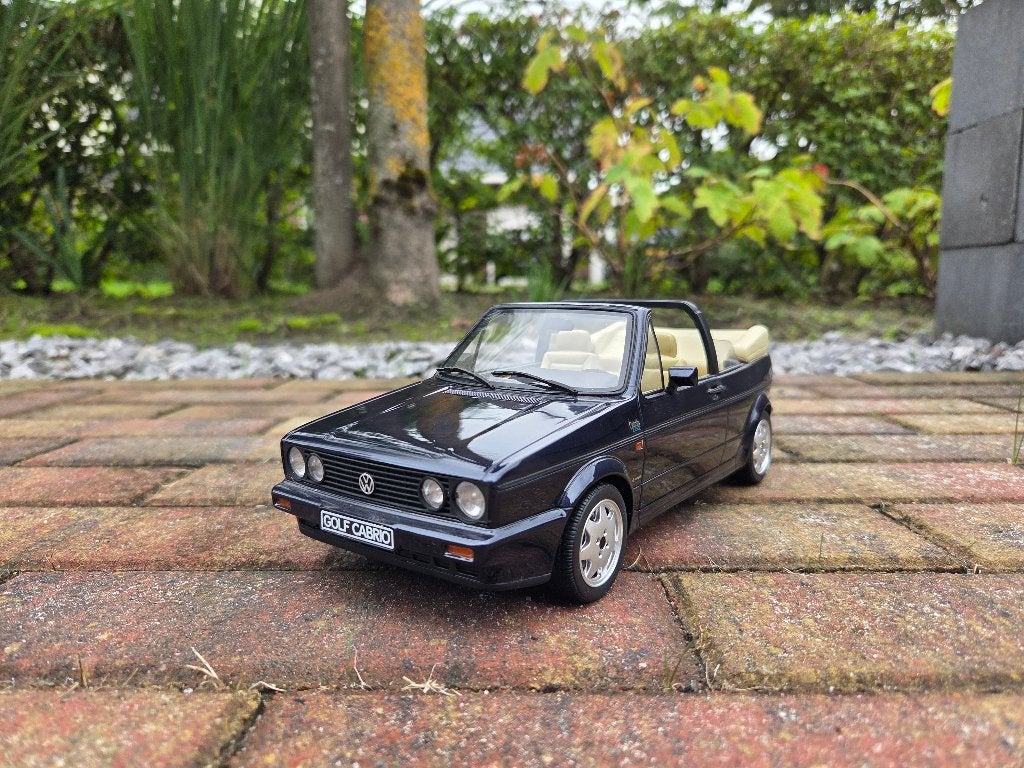Ottomobile 1:18 Volkswagen Golf Cabriolet ClassicLine OT531, Ophalen of Verzenden, Zo goed als nieuw, Auto, OttOMobile