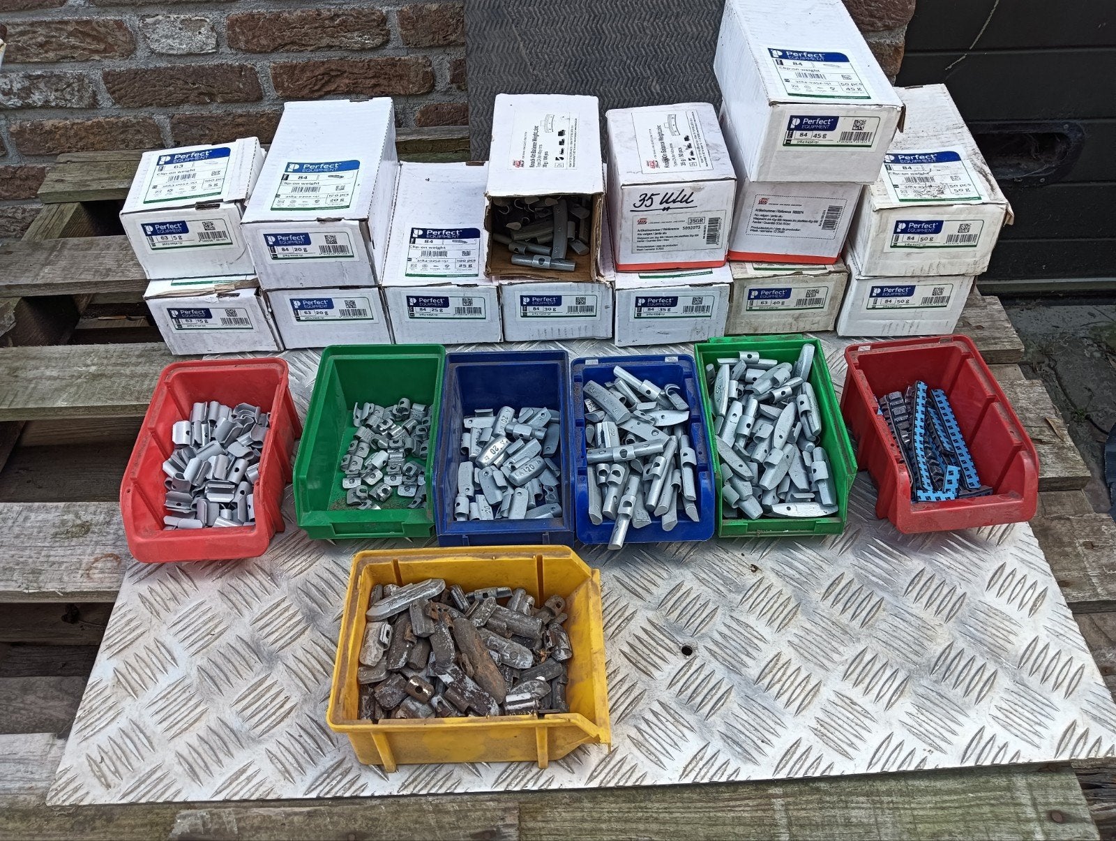 Partij balanceer lood, Ophalen