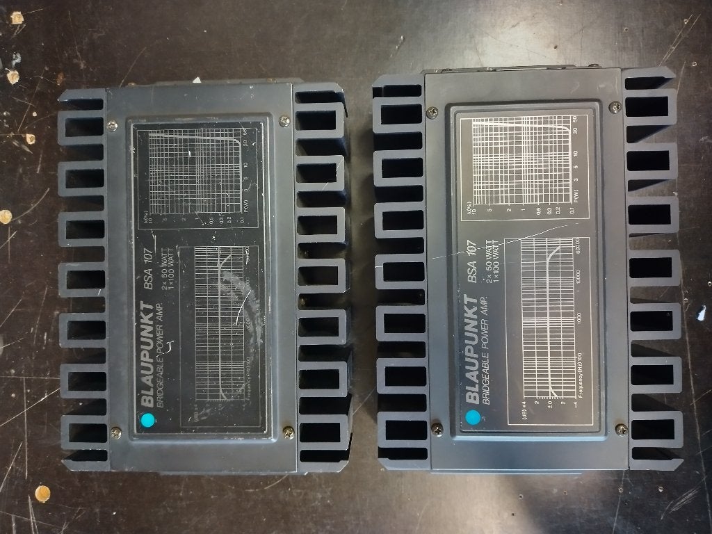 Te koop 2x Blaupunkt BSA-107 2-kanaals versterkers., Verzenden, Gebruikt