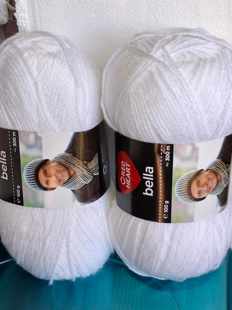 Red Heart Bella Wol/Garen - 10 bollen à 100 gram, Hobby en Vrije tijd, Breien en Haken, Ophalen of Verzenden, Nieuw, Breien of Haken