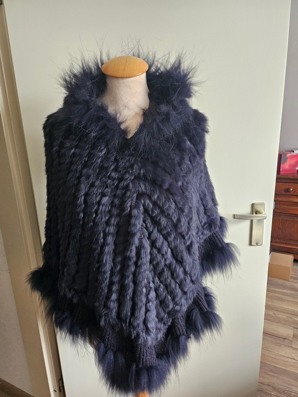 Luxe Bont Poncho van Natures Collection - Konijnenbont & Wol, Kleding | Dames, Natures Collection, Ophalen of Verzenden, Zo goed als nieuw