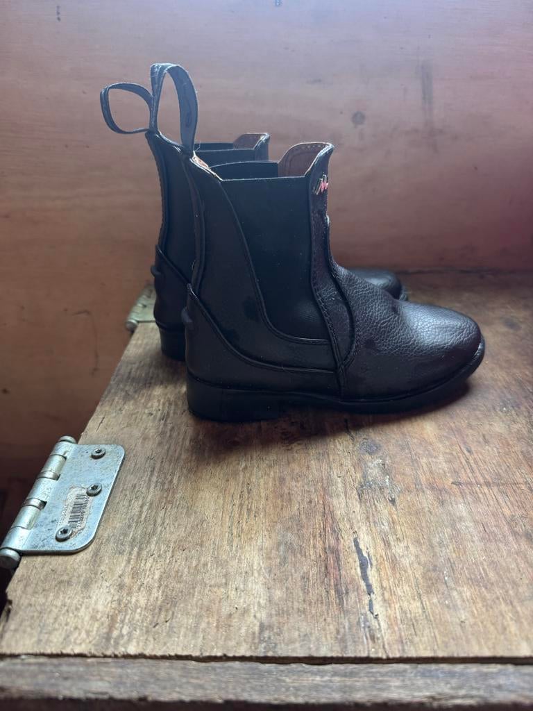 Mondoni Sterling II kinder jodhpurs maat 30, Dieren en Toebehoren, Paarden en Pony's | Overige Paardenspullen, Ophalen, Zo goed als nieuw