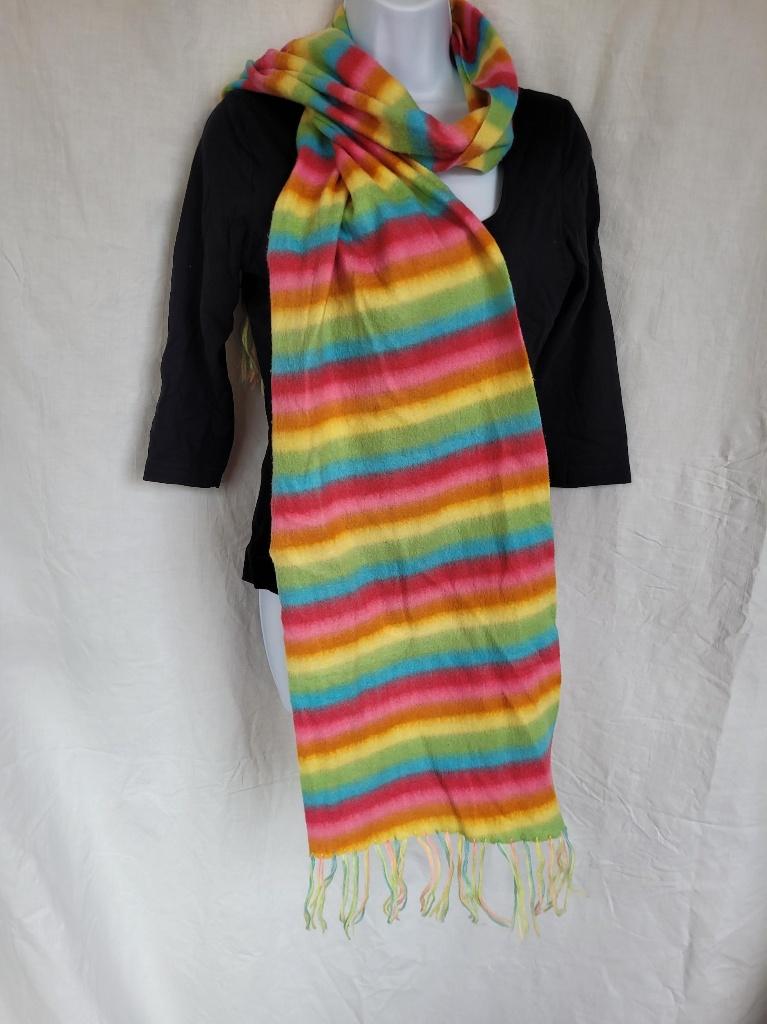 Leuke regenboog fleece sjaal 30x180 cm, Maat 38/40 (M), ., Ophalen of Verzenden, Zo goed als nieuw