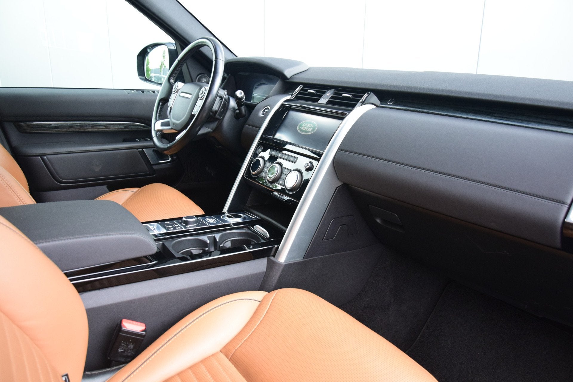 Land Rover Discovery 3.0 Td6 HSE Luxury Leer/Verwarmd Pano/D, Auto's, Automaat, Euro 6, 2993 cc, 258 pk