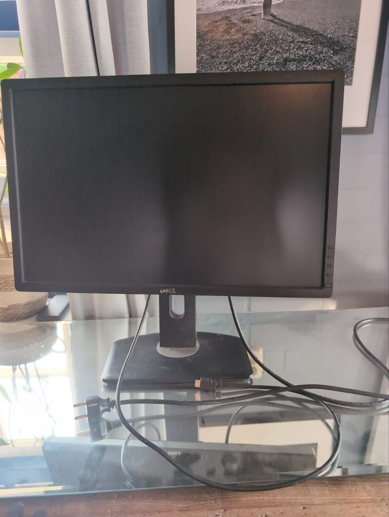 Dell Monitor - in hoogte verstelbaar - zo goed als nieuw, Ophalen of Verzenden, Zo goed als nieuw, 60 Hz of minder, IPS
