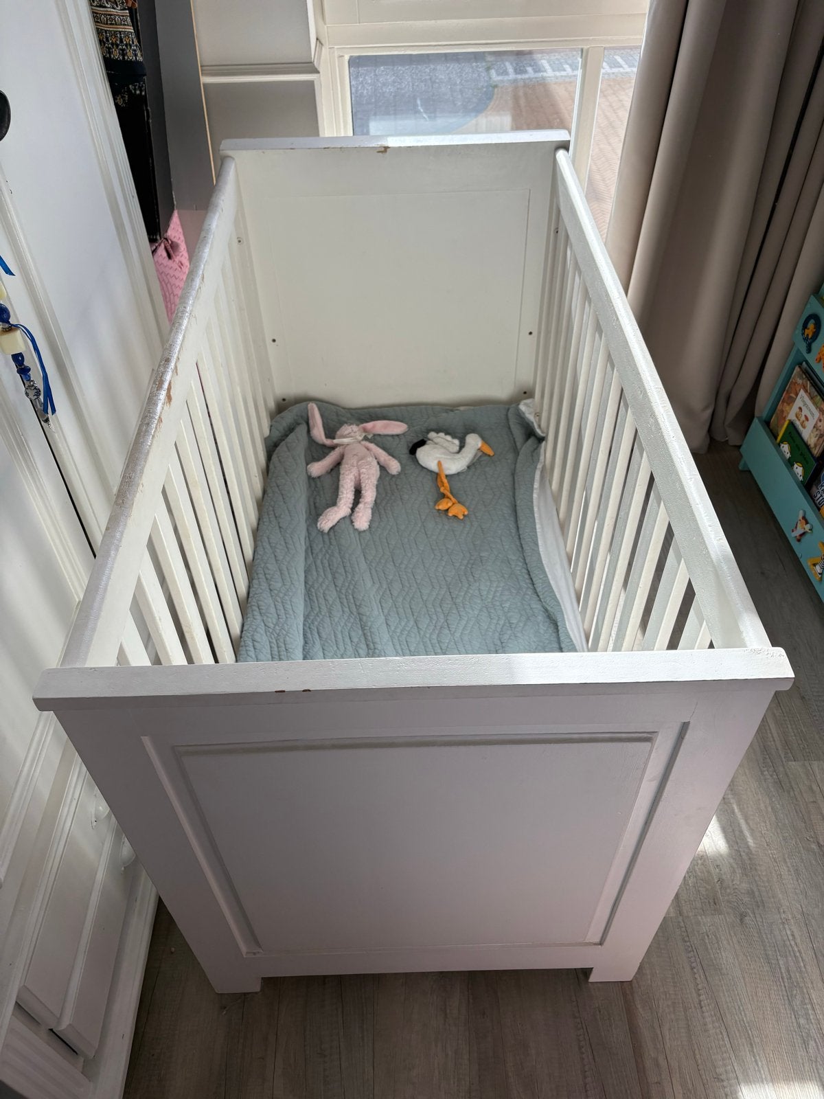 Brocant ledikant - Wit houten babybedje, Ophalen, Gebruikt, Eenpersoons, Wit