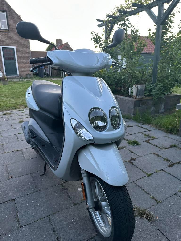 Yamaha neos 4takt, Ophalen, Zo goed als nieuw, Benzine, Vivacity