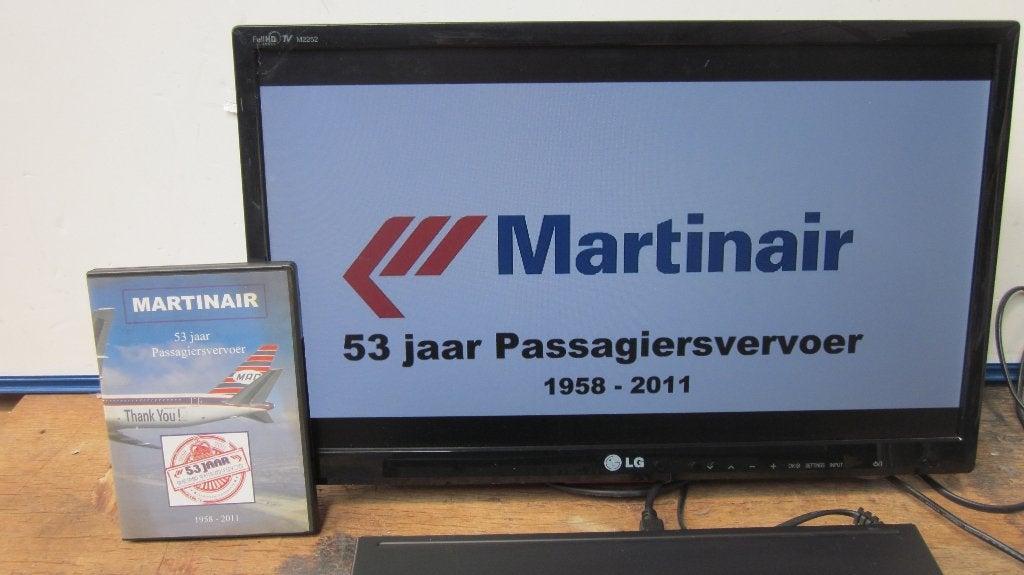 Martinair 53 jaar passagiersvervoer 1958 - 2011, Gebruikt, Alle leeftijden, Wetenschap of Techniek, Ophalen of Verzenden