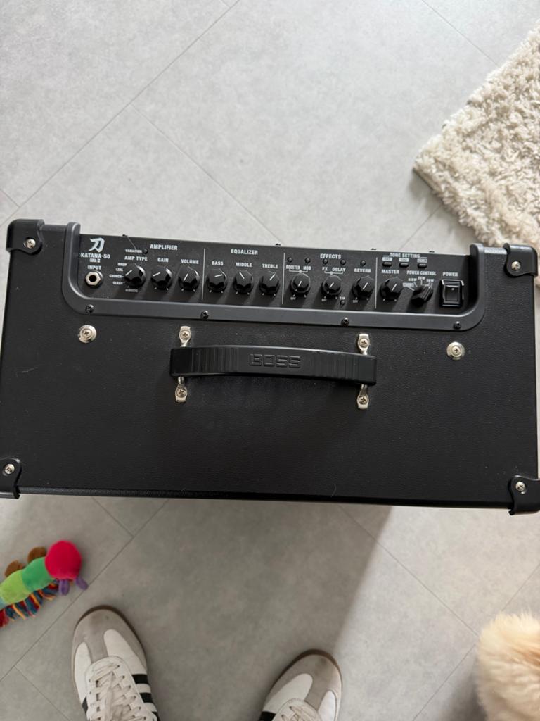 Boss Katana 50W, Muziek en Instrumenten, Versterkers | Bas en Gitaar, Ophalen, Zo goed als nieuw, 50 tot 100 watt