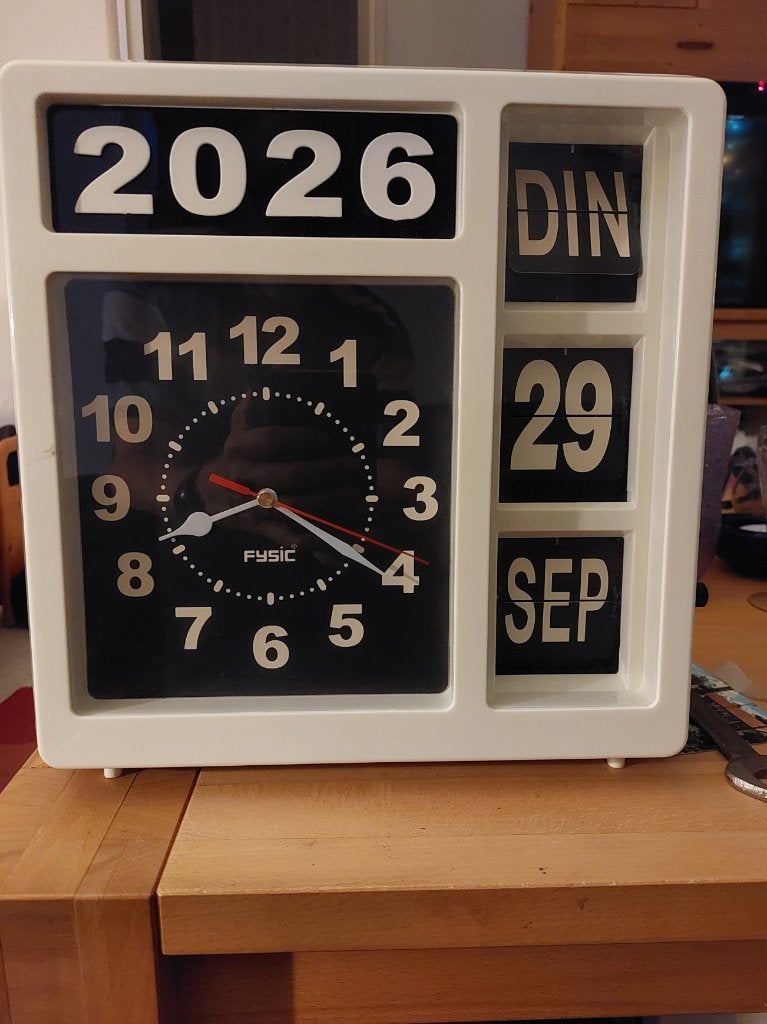 Fyisic Jumbo Analoge Klok met Kalenderfunctie, Huis en Inrichting, Ophalen, Wandklok, Wit, Analoog