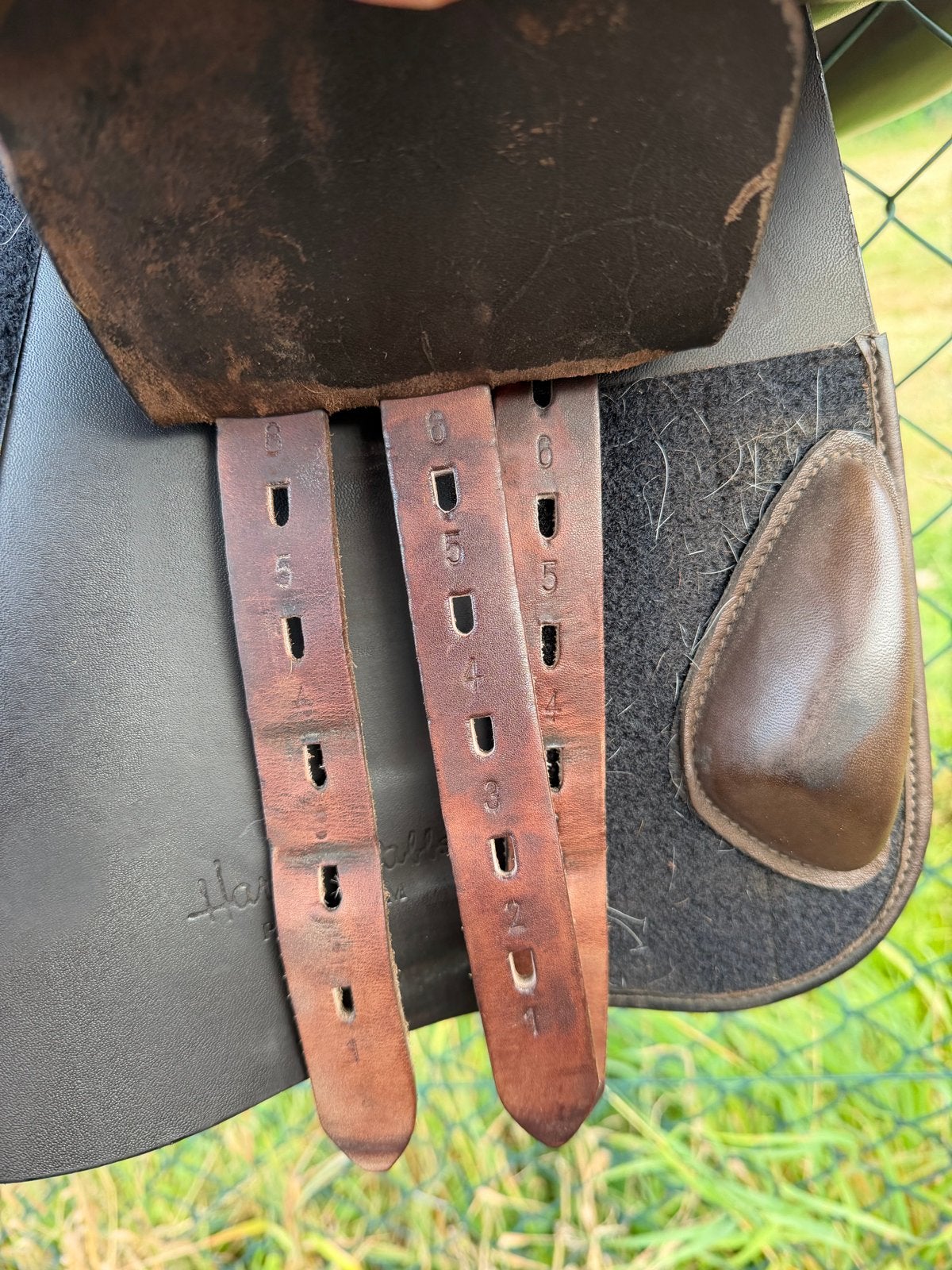 Springzadel Harry Dabbs 18 inch, Dieren en Toebehoren, Paarden en Pony's | Zadels, Ophalen, Zo goed als nieuw, Springen