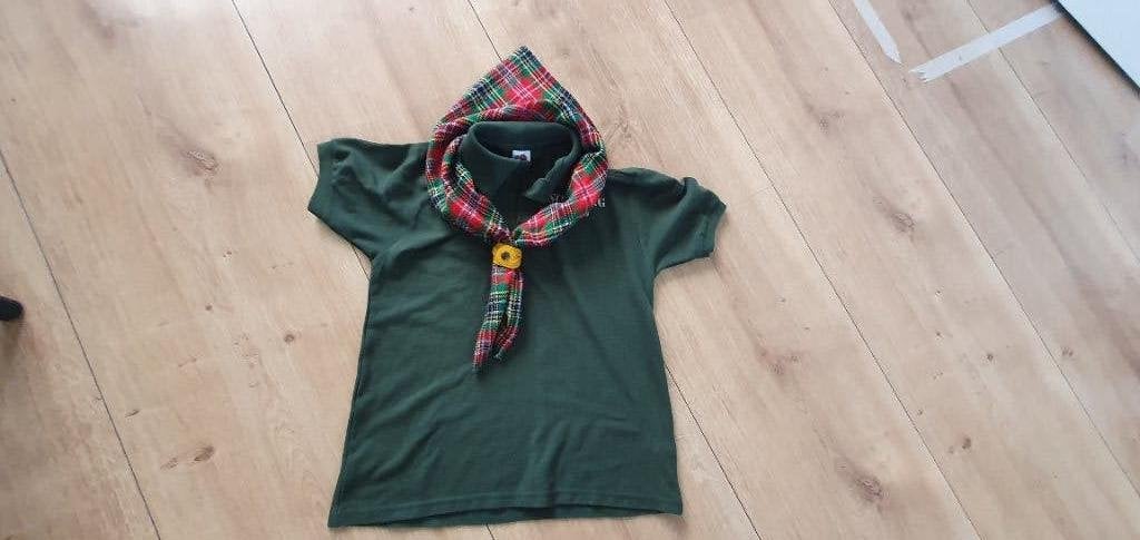 AZG Waalwijk uniform Welpen met das en dasring, Kinderen en Baby's, Kinderkleding | Overige, Ophalen, Gebruikt, Onbekend, Jongen