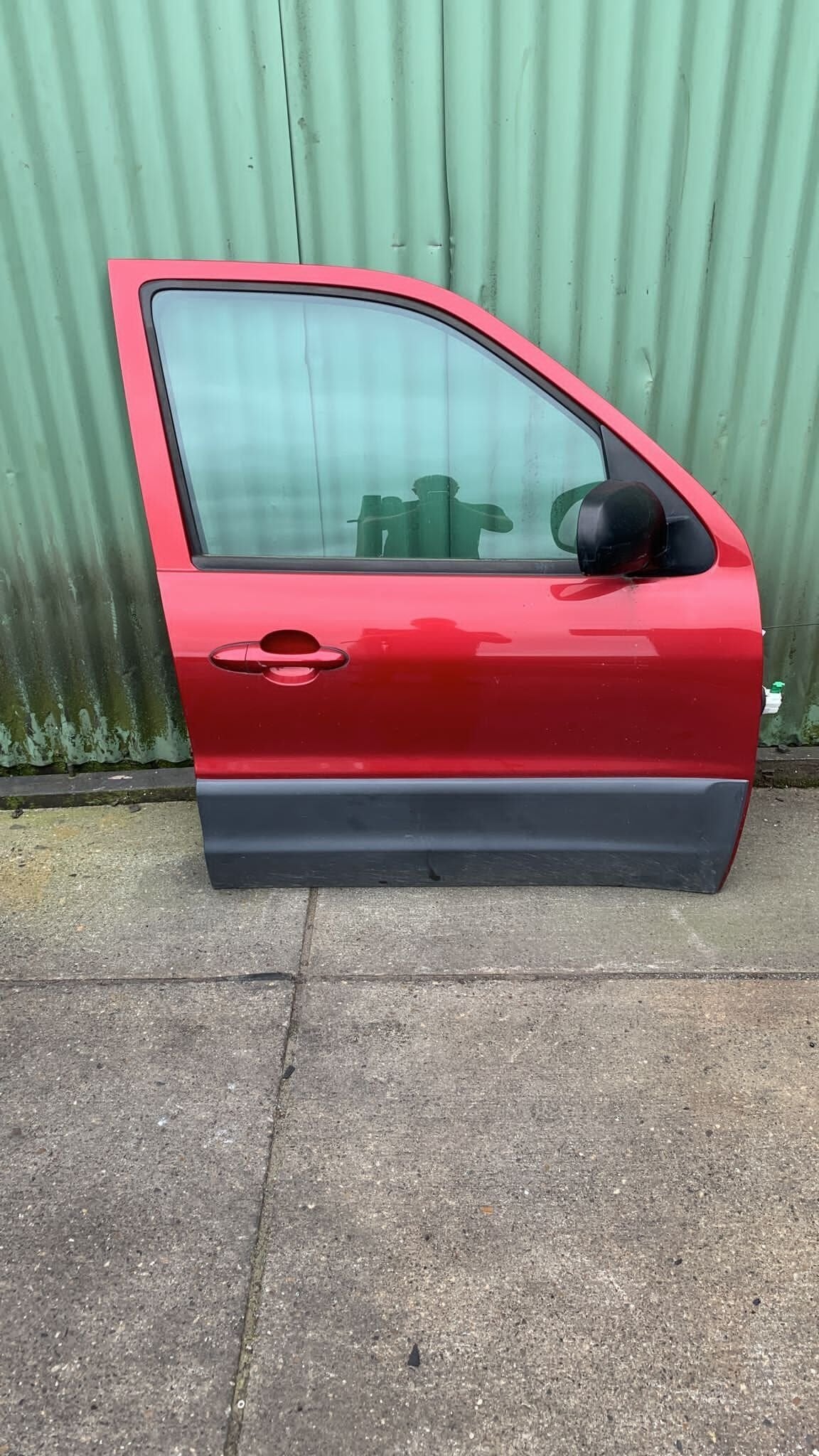 Rechter voor portier Mazda Tribute Touring van 2005, Gebruikt, -, Deur, -