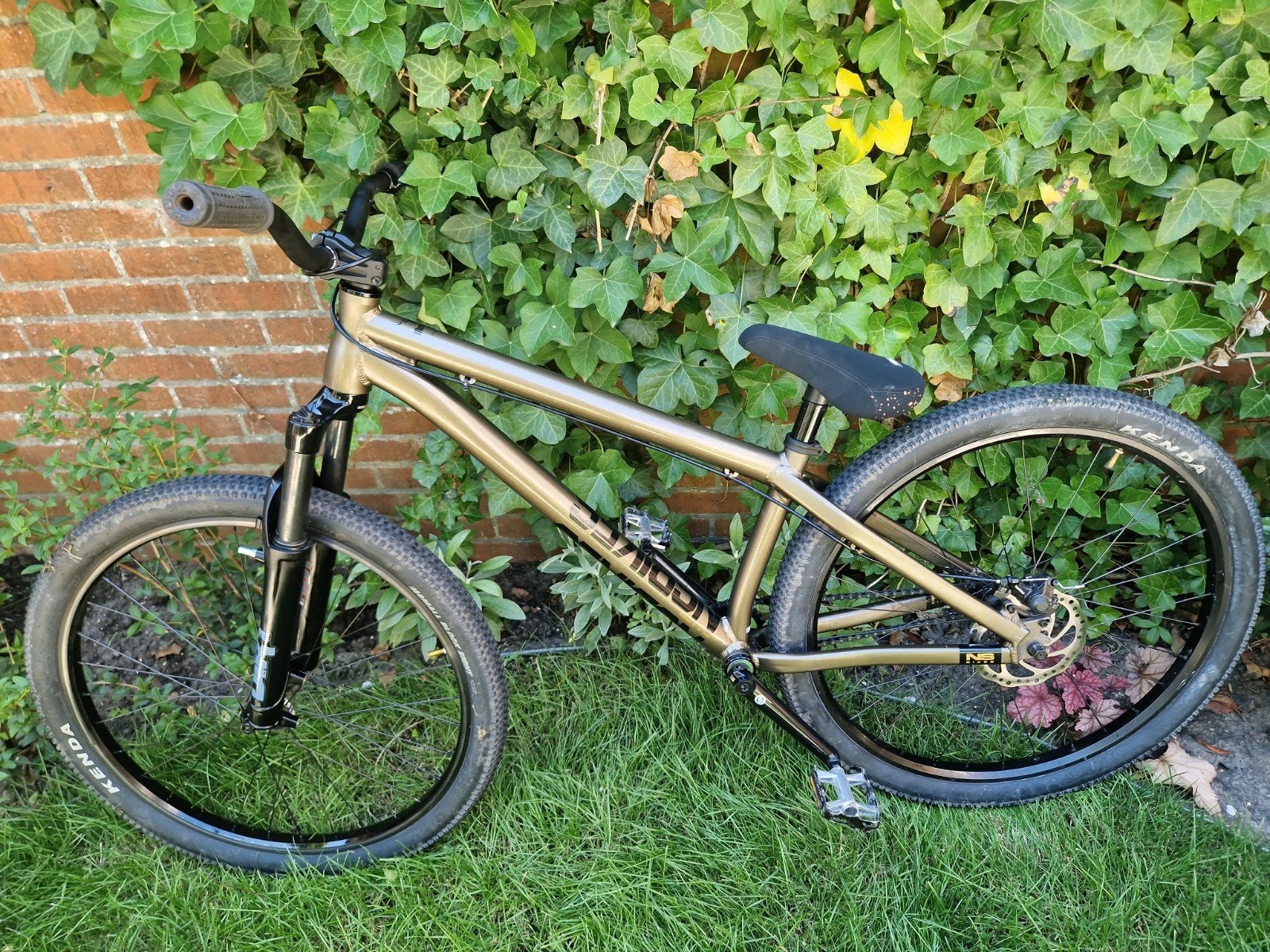 NS Bikes Dirtjumper, Hardtail, Ophalen, Zo goed als nieuw, Overige merken