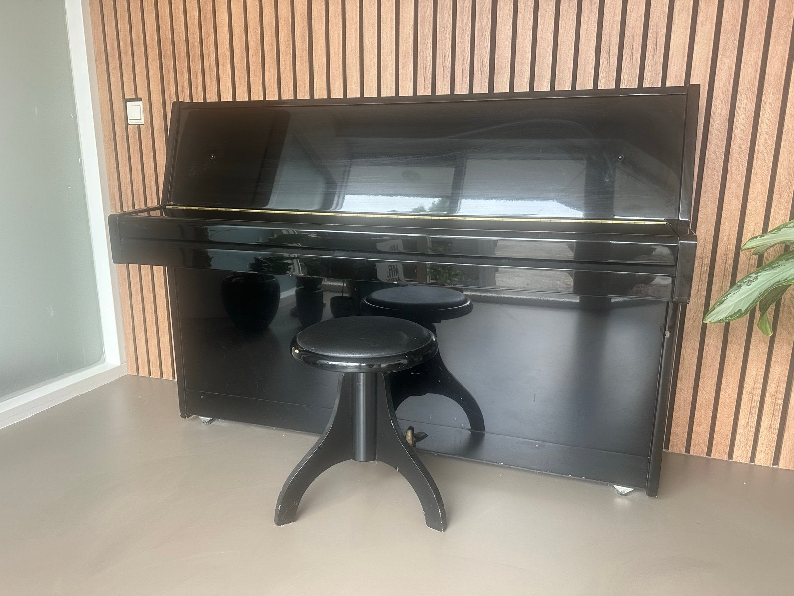 Lindbergh Piano hoogglans zwart met kruk, Ophalen, Gebruikt, Zwart, Piano