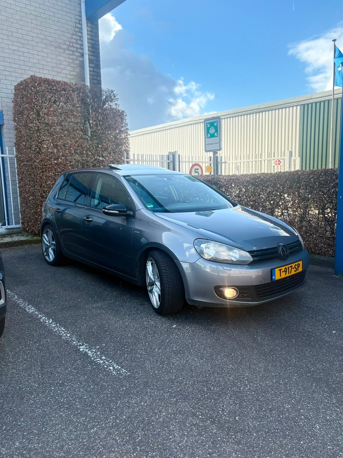 Volkswagen Golf 1.2 TSI 63KW 5D 2012 Grijs, Voorwielaandrijving, 4 cilinders, 610 kg, 49 €/maand