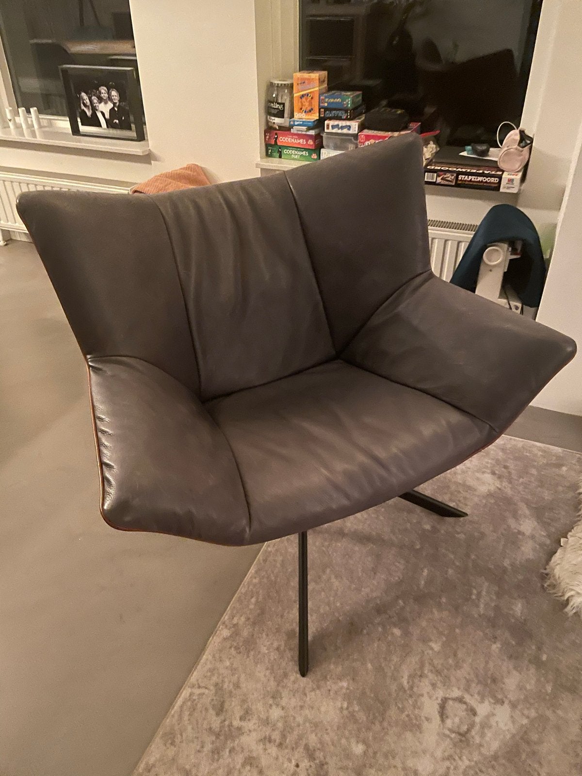 Label Gerard van den Berg fauteuil, blauw/bruin leer, Ophalen, Gebruikt, 50 tot 75 cm, Leer