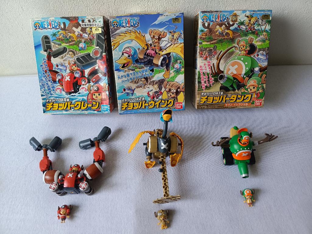 4 modelbouw figures One Piece Chopper, Ophalen of Verzenden, Zo goed als nieuw