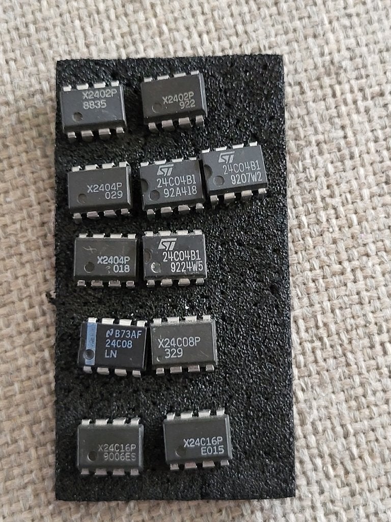 11 pcs DIL8 EEPROM (2..16k) (NOS), Verzenden, Overige merken