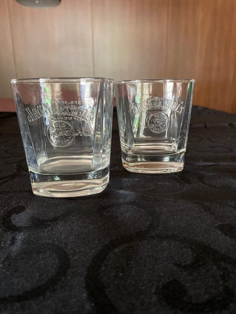 Jack Daniels Glazen 2x, Ophalen, Zo goed als nieuw, Borrel- of Shotglas