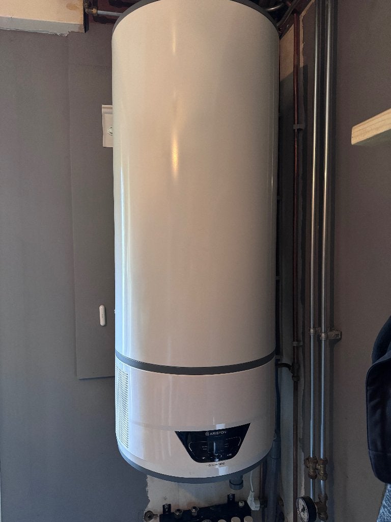 Super zuinige Ariston Lydos hybrid warmtepomp boiler, Ophalen, 100 liter of meer, Boiler, Zo goed als nieuw