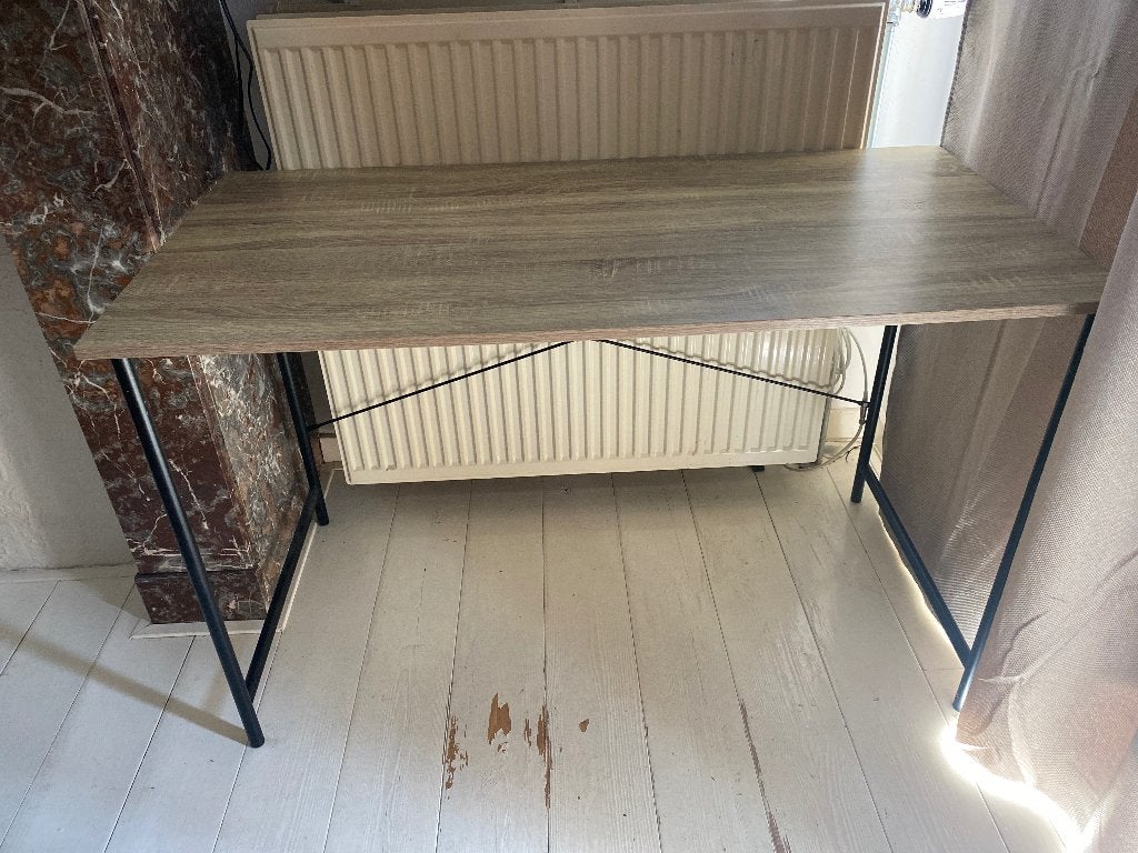 Bureau Jysk, Huis en Inrichting, Bureaus, Ophalen, 60 cm, Scandinavisch, Spaanplaat of MDF