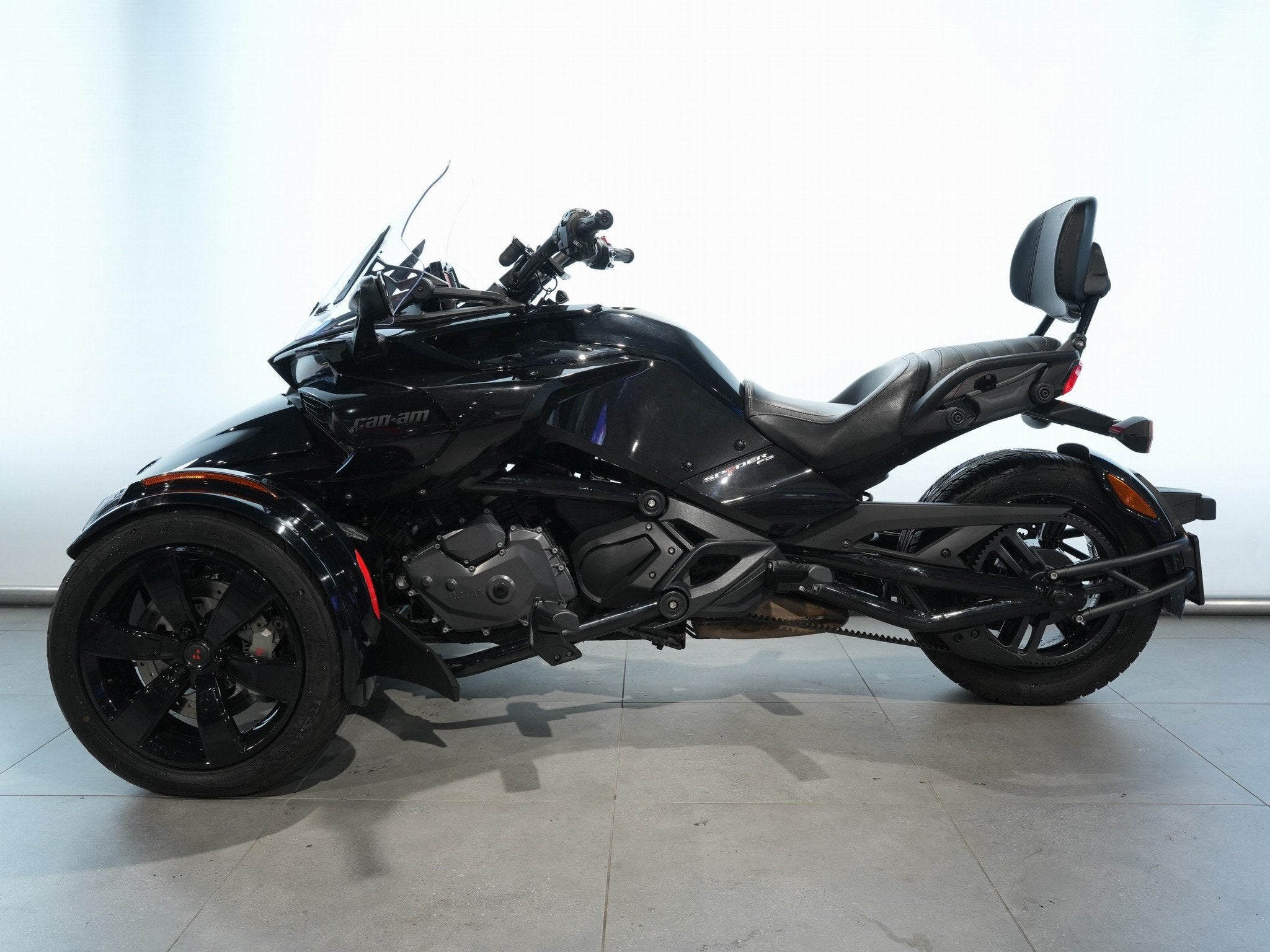 CAN-AM SPYDER F3 (bj 2021), Motoren, BRP Benelux, Infobrpbenelux@brp.com, Meer dan 35 kW, Oktrooiplein 1/ bus 402
9000  Gent, BE