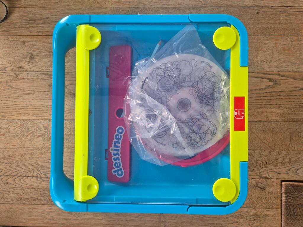 Dessineo Tekenprojector voor Kinderen, Ophalen, Zo goed als nieuw, Knutselen