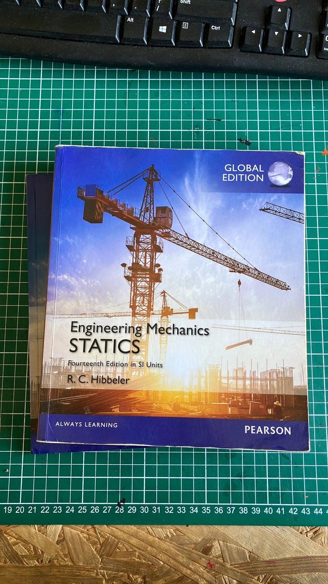 Hibbeler Mechanica statica 14e editie SI units, Ophalen of Verzenden, Beta, Zo goed als nieuw, WO