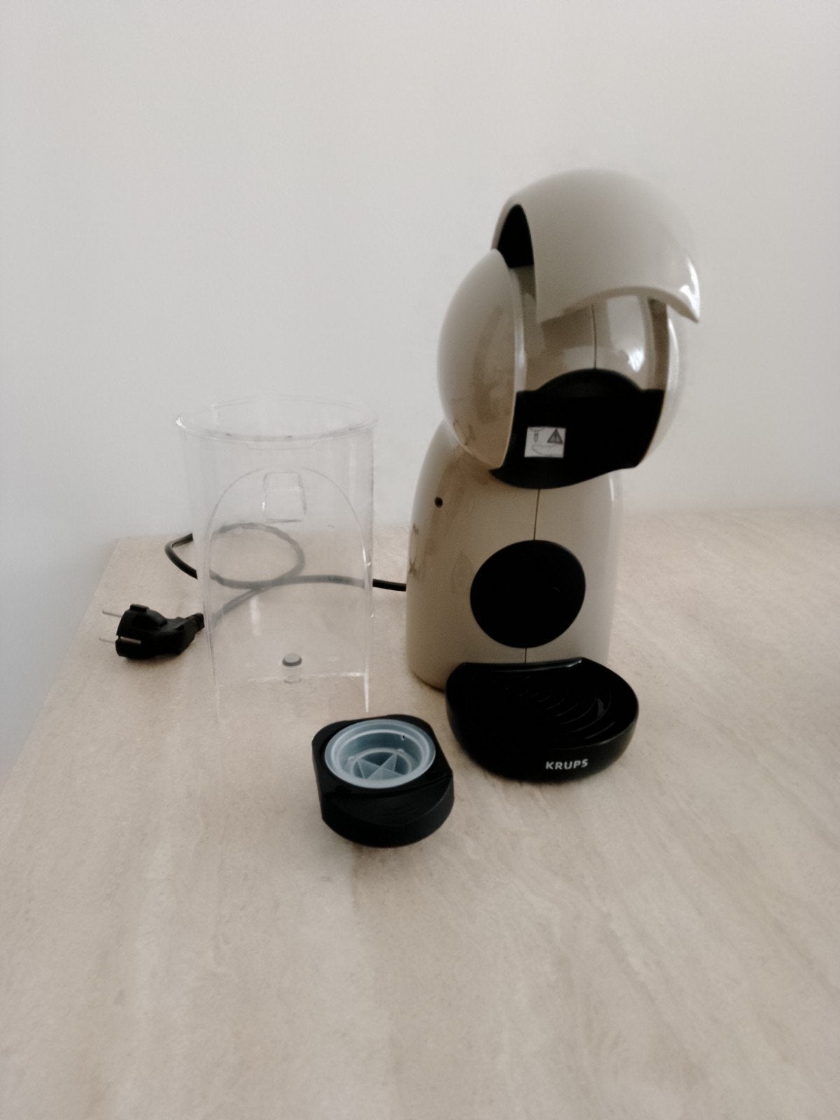 Nescafé Dolce Gusto Piccolo XS Koffiezetapparaat, Koffiemachine, Ophalen of Verzenden, Zo goed als nieuw, 1 kopje