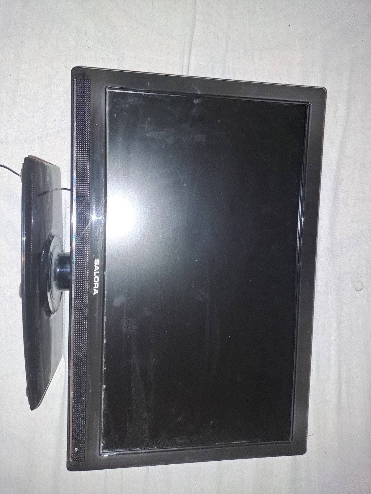 Salora TV - Compacte LED TV met muurbeugel, Overige merken, 50 Hz, HD Ready (720p), Ophalen of Verzenden