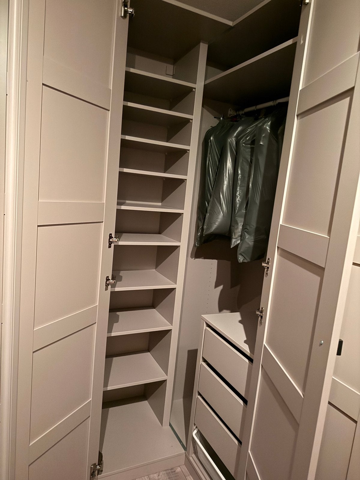 IKEA Pax hoekkast grijsbeige met 2 deuren, Ophalen, Overige materialen, Gebruikt, 200 cm of meer