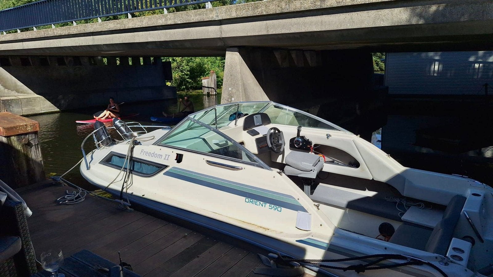 Beekman Orient 590 Speedboot - 150pk Honda -Dubbelas trailer, Watersport en Boten, Motorboten en Motorjachten, Gebruikt, Walstroom