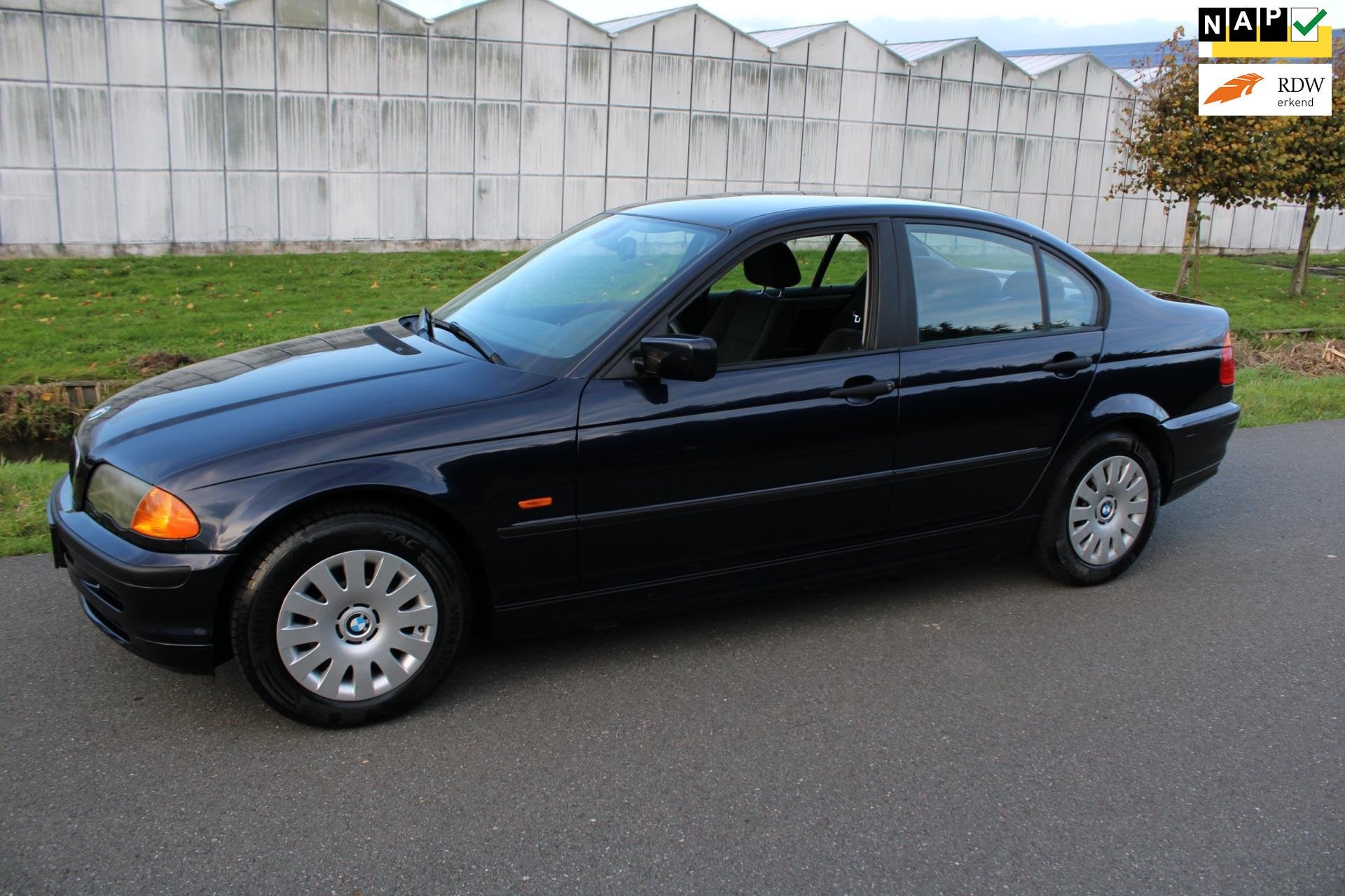 BMW 3-serie 316i Executive, Auto's, 13 km/l, Achterwielaandrijving, 4 cilinders, Blauw