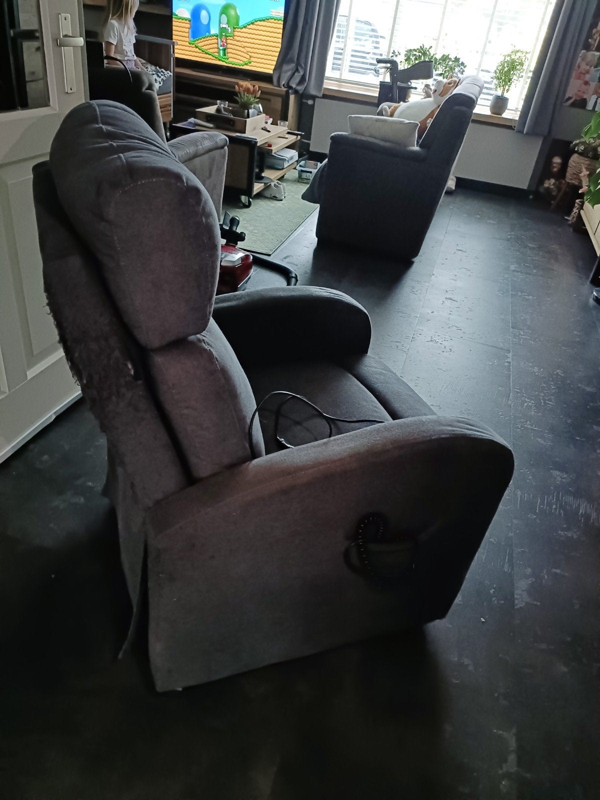 Foto 2 van Comfortabele relaxfauteuil met elektrische bediening