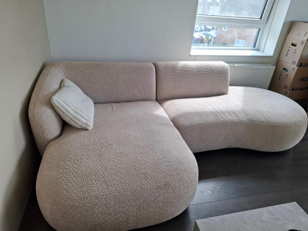 Prachtige hoekbank met chaise longue., Ophalen, Zo goed als nieuw, Stof, Modern, japandi