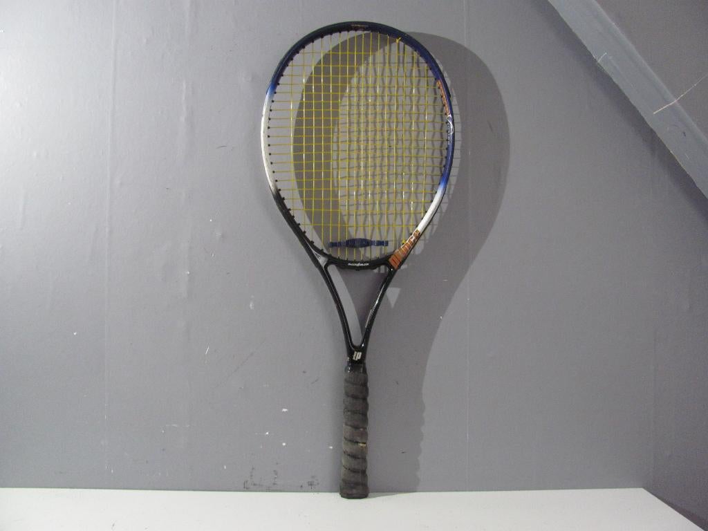 Tennis racket van prince tech titanium l=3 Goede bespanning, Sport en Fitness, Prince, Ophalen of Verzenden, Zo goed als nieuw